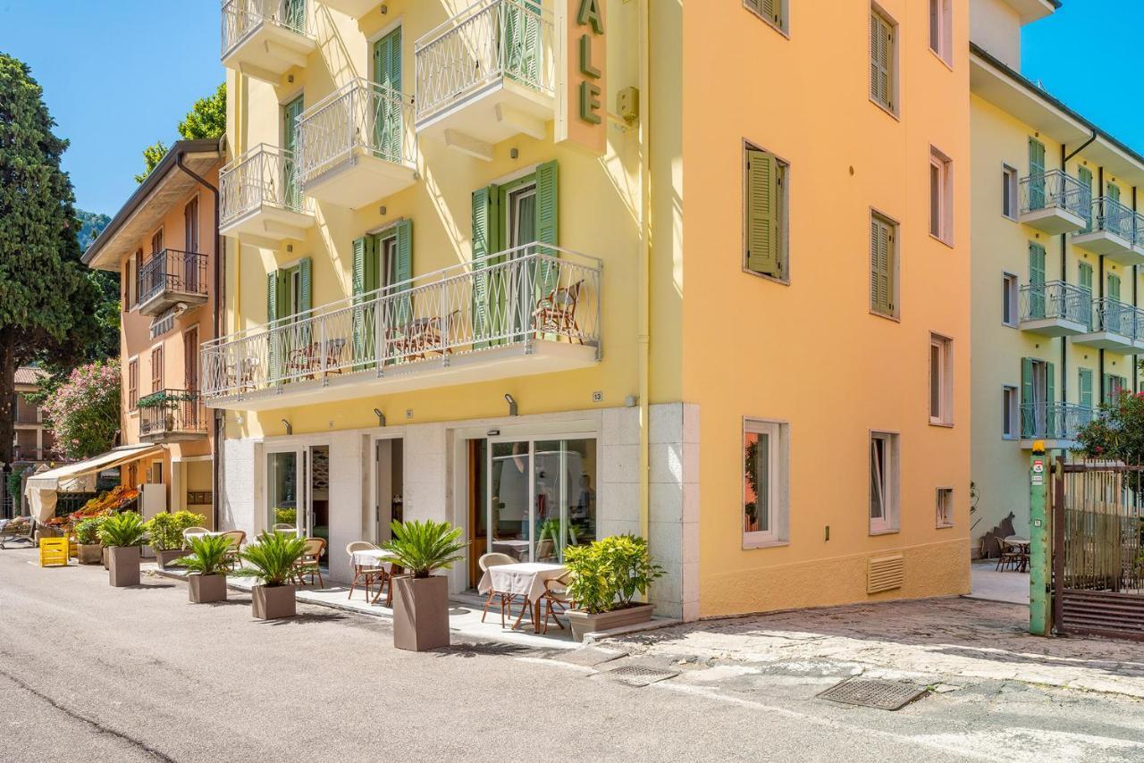 Hotel Centrale Garda  Exterior foto