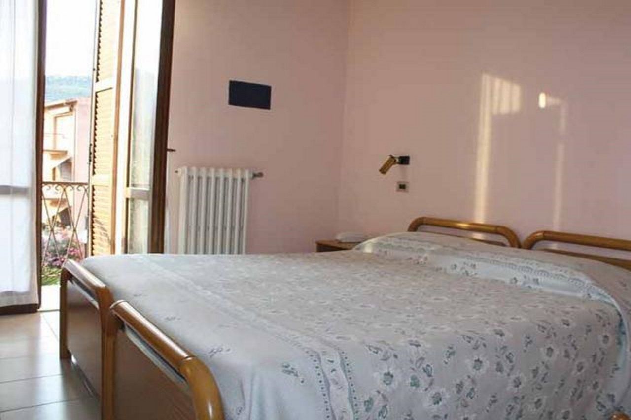 Hotel Centrale Garda  Exterior foto